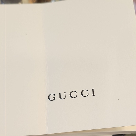 Gucci Women's Vibrant Green and Red Watch - Picture 3 of 6